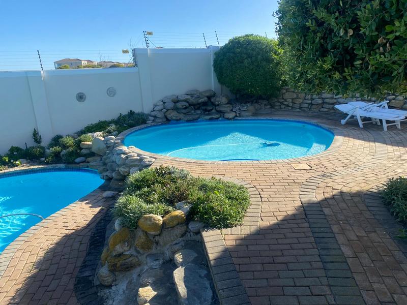 2 Bedroom Property for Sale in Hermanus Western Cape